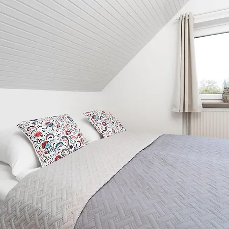 Erlengrund 7 Anker * Pelzerhaken